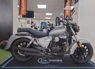 Moto Custom 125cc KEEWAY SUPERLIGHT / possible financement 135EUROS* x 20 Mois