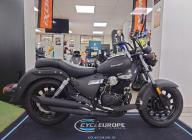 Moto Custom 125cc KEEWAY SUPERLIGHT / possible financement 135EUROS* x 20 Mois