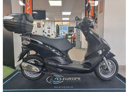 Piaggio Fly 125 – 2016 – 6 028 km – Excellent état, économique & prêt à rouler ! Financement possible