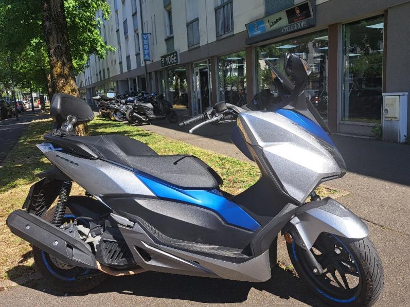 HONDA FORZA NSS 125 ABS – ÉTAT EXCEPTIONNEL / possible 700€ x 4fois CB