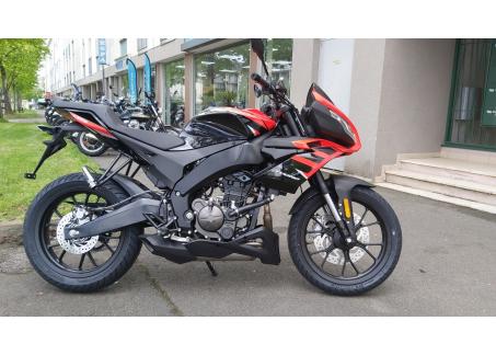 ????Aprilia Tuono 125 rouge – 1 100  de réduction – Financement possible : 84/mois sur 48 mois????