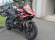 ????Aprilia Tuono 125 rouge – 1 100  de réduction – Financement possible : 84/mois sur 48 mois????